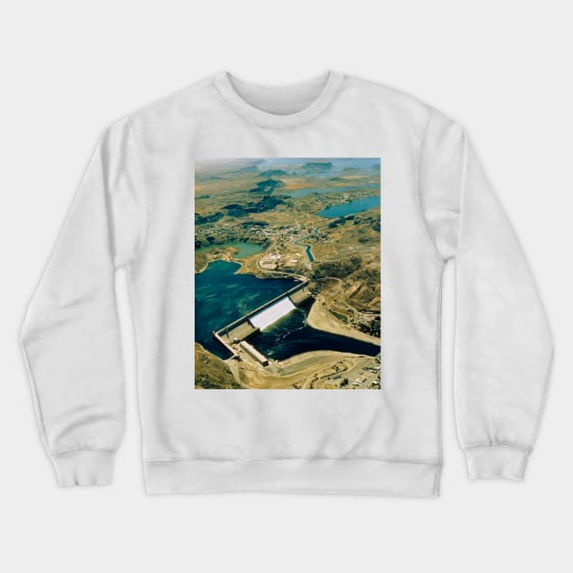 Aerial view of Grand Coulee Dam (T130/0058) Crewneck Sweatshirt by SciencePhoto